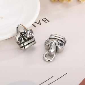 Fleur-de-lis stainless steel jewelry charms for DIY bracelets with polished silver finish