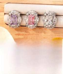 Detail view of rectangular zircon earrings in silver titanium steel with size specifications