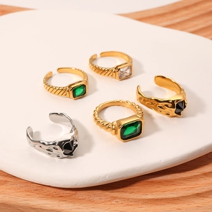 Vintage Open Ring 18K Gold Plated Stainless Steel Emerald Zircon Adjustable Molten Texture Retro Jewelry Women