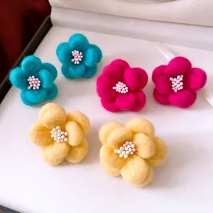 Dimensional Flower Stud Earrings With Silver Earring Post Wool Felt Resin Sweet Elegant Autumn Winter Niche Fashion For Women
