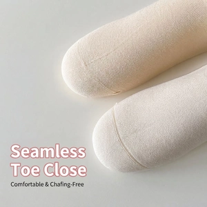 Combed cotton seamless toe socks with smooth stitching and tulip style for women