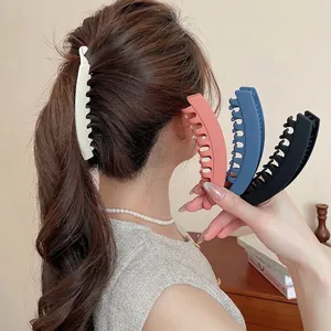 Pince À Cheveux Banane En Acrylique Mat Grande Arc Givré Support De Queue De Cheval Épingle À Cheveux Verticale Minimaliste Élégant