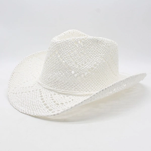 Weißer Panama Strohhut im Cowboy-Stil mit Lochmuster für sommerlichen Sonnenschutz