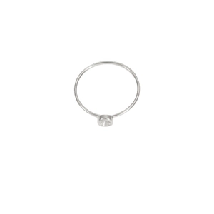 Polished silver stainless steel ring with round bezel setting for DIY birthstones