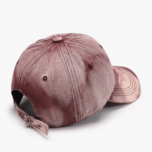 Vintage washed cotton baseball cap with adjustable metal buckle in retro burgundy finish