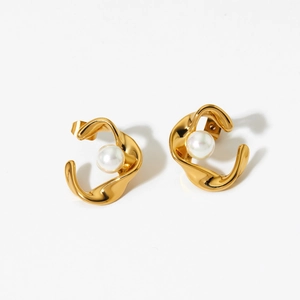 Elegant C-shaped twisted gold earrings with round pearls on a clean white background