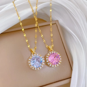 Elegant Round Zircon Pendant Necklace Titanium Steel Chain Copper Micro Inlaid Gold Plated Exquisite Clavicle Chain Jewelry