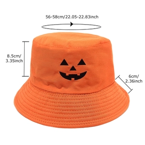 Halloween Kürbis Anglerhut in Orange mit Jack-O-Lantern Gesicht und Maßen auf Weiß