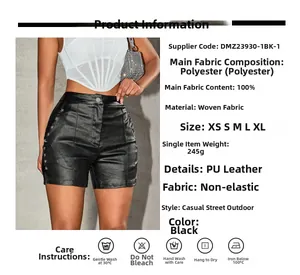 Détail du short noir en similicuir avec rivets en forme d'étoile et poches latérales