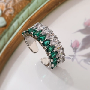 Elegant 18K gold-plated silver ring with pear-cut green and white zircons
