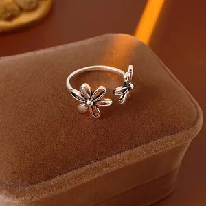 Vintage Silver Color Copper Open Ring Double Daisy Flower Adjustable Elegant Fashion Finger Jewelry For Women