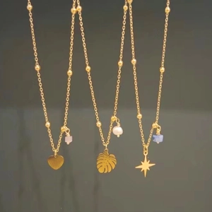 Chic gold compass star and heart pendant necklaces with pearls and delicate bead chains