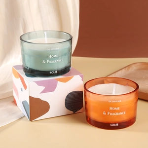 Set di due candele di soia macaron in vasetti di cristallo con eleganti scatole regalo