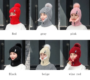 Cagoule tricotée d'hiver avec pompon et fermeture éclair en six coloris dont rouge et noir