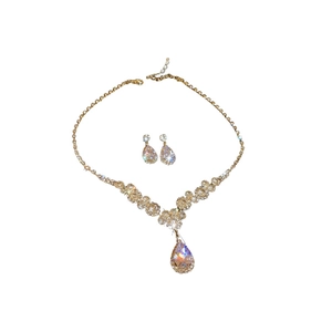 Elegant gold water-drop crystal necklace and earring jewelry set with sparkling stones