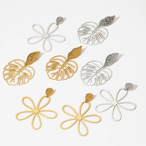 Lot de boucles d'oreilles fleurs et feuilles évidées en acier inoxydable doré et argenté