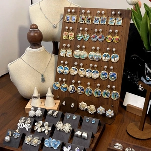 Boucles d'Oreilles Vintage En Émail À Fleurs Et Künstliche Perles En Alliage Élégant Bijou Rétro Pour Femmes Avec Tige En Argent