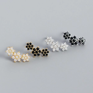 Détails des boucles d'oreilles fleurs en argent s925 avec zircons en or et argent