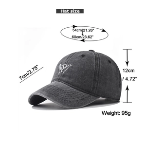 Dimensiones detalladas de la gorra de béisbol de mezclilla lavada gris con bordado shaka