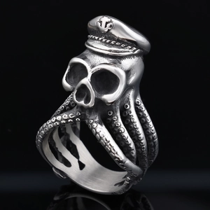 Anello punk gotico in acciaio inossidabile con tentacoli di polpo, teschio e cappello da marinaio