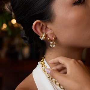 18K gold hammered pearl jewelry set including ear cuffs, earrings, and chain necklace