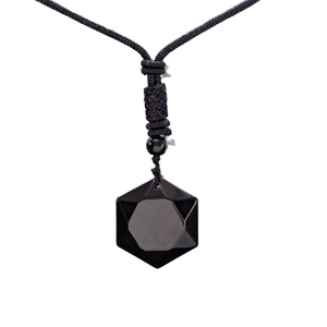 Obsidian Hexagramm Anhänger Halskette mit schwarzem Webseil, minimalistischer Schmuckstil