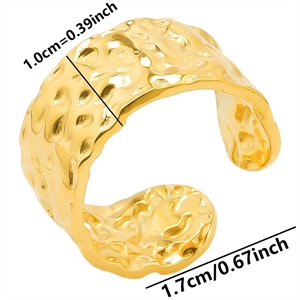 Detail of gold hammered ring texture with size dimensions 1cm width and 1.7cm diameter