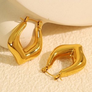 Polished gold chunky U-shaped geometric earrings made of durable titanium steel
