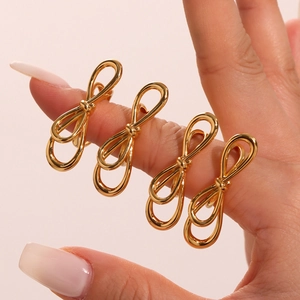 Elegant set of 4 minimalist open bow rings in 18K gold plated brass finish
