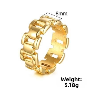Detail view of the 8mm wide hollow chain link gold ring with 5.18g weight dimension labels