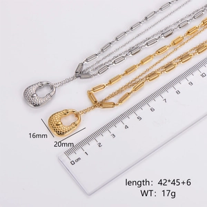 Dual-layer necklace with handbag heart pendant showing 20mm size and 45cm length