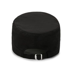 Casquette militaire plate noire pour homme avec boucle réglable en métal argenté