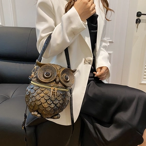 Creative owl shaped crossbody bag with vintage bronze metallic texture and chain strap