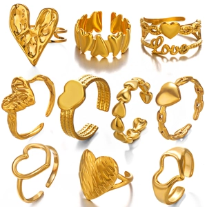 10er-Set minimalistische Herzringe aus goldfarbenem Edelstahl in verstellbaren Designs
