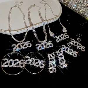 Set gioielli 2026 con collana di strass e orecchini a cerchio per Capodanno