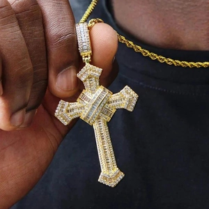 Luxury Iced Out Cross Pendant Necklace Copper Square Cut Zircon Hip Hop Fashion Jewelry For Men With Long Rope Chain
