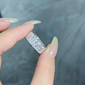 Detailed close-up of S925 sterling silver band with alternating rectangular and round stones