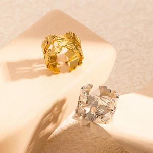 Luxurious gold and silver ginkgo leaf open rings with intricate vein texture detail
