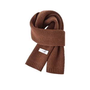 Écharpe en tricot marron pour enfants avec texture épaisse pour chaleur et protection