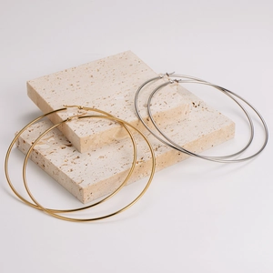 Polished 304 Stainless Steel Large Hoop Earrings Minimalist Hypoallergenic Overstated Jewelry For Women