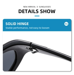 Nahaufnahme der stabilen Metallscharniere an der schwarzen Sport-Sonnenbrille für Herren