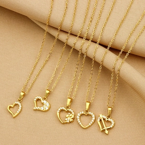 Five gold heart necklaces with zircon inlay, stylish stainless steel pendant jewelry set