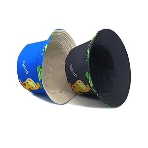 Blue and black cotton giraffe sun hats for boys featuring cartoon animal prints