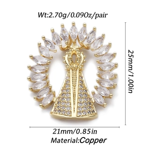 Détail de boucles d'oreilles couronne dorées avec zircons et dimensions du produit