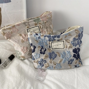 Trousse De Maquillage À Fleurs Jacquard Grande Capacité Sac À Cosmétiques Portable Élégant Style Français Organisateur De Voyage