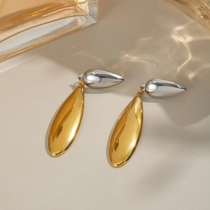 Détails de boucles d'oreilles goutte d'argent avec pendentifs ovales dorés chic
