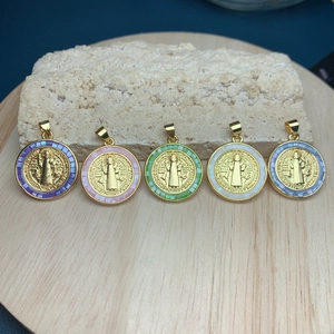 Vintage Kupfer Muschel Strass Kreuz Porträt Anhänger Ohne Kette Rund Religiöse Medaille Für Damen DIY Schmuckherstellung Zubehör