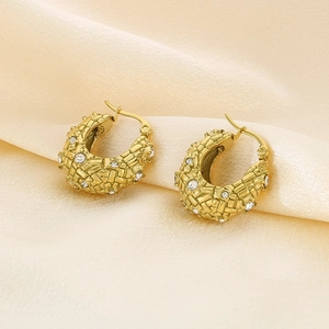 Boucles d'oreilles créoles en acier plaqué or 18K avec diamants et texture tressée