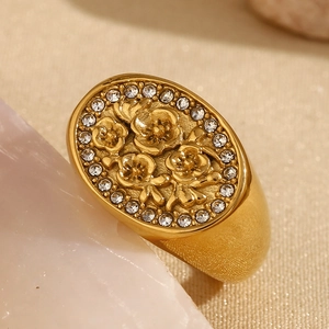 Vintage 18K gold plated stainless steel floral signet ring with white crystals