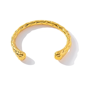18k gold plated stainless steel hammered texture open cuff bracelet for women